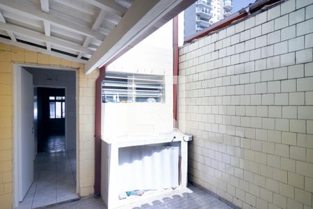 Casa para alugar com 80m², 2 quartos e 1 vagaÁrea de Serviço