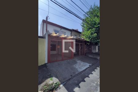 Casa para alugar com 80m², 2 quartos e 1 vagaFachada