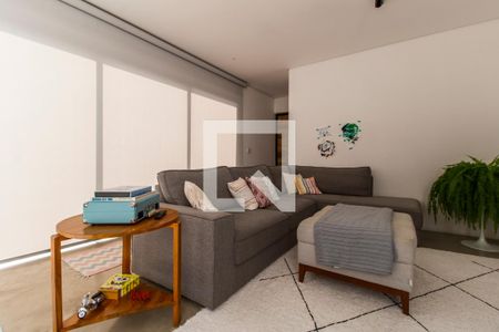 Sala de TV de casa de condomínio à venda com 3 quartos, 235m² em Alphaville, Santana de Parnaíba