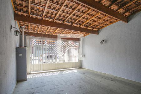 Casa à venda com 249m², 4 quartos e 4 vagas Casa à venda com 249m², 4 quartos e 4 vagasGaragem