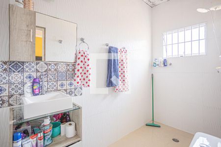 Casa à venda com 249m², 4 quartos e 4 vagas Casa à venda com 249m², 4 quartos e 4 vagasBanheiro 2