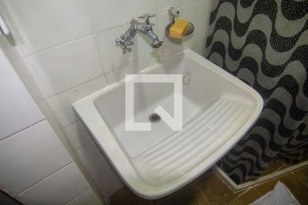 Apartamento para alugar com 83m², 2 quartos e sem vagaBanheiro de Serviço