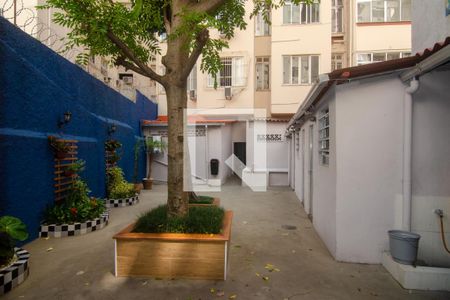 Apartamento para alugar com 83m², 2 quartos e sem vagaÁrea Comum