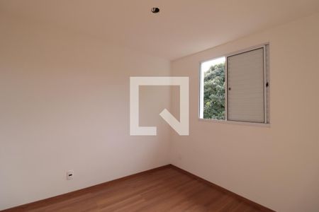 Quarto 2 de apartamento para alugar com 2 quartos, 45m² em Chácaras Tubalina E Quartel, Uberlândia