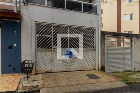 Fachada de casa para alugar com 1 quarto, 35m² em Jardim Santa Rosa, Taboão da Serra
