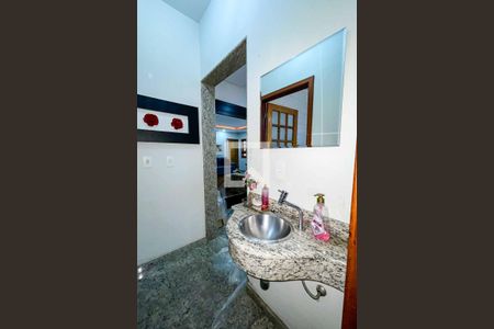 Casa à venda com 160m², 3 quartos e 3 vagas Casa à venda com 160m², 3 quartos e 3 vagasLavabo