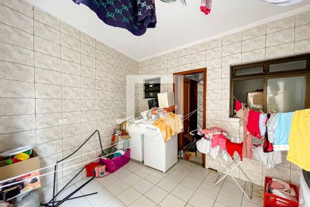 Casa à venda com 160m², 3 quartos e 3 vagas Casa à venda com 160m², 3 quartos e 3 vagasÁrea de serviço