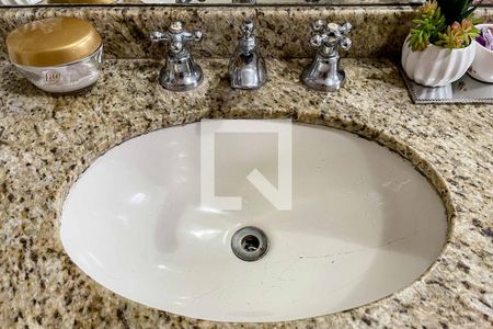 Casa à venda com 160m², 3 quartos e 3 vagas Casa à venda com 160m², 3 quartos e 3 vagasBanheiro do quarto 1