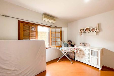 Casa à venda com 160m², 3 quartos e 3 vagas Casa à venda com 160m², 3 quartos e 3 vagasQuarto 2