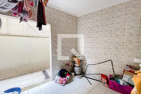 Casa à venda com 160m², 3 quartos e 3 vagas Casa à venda com 160m², 3 quartos e 3 vagasÁrea de serviço