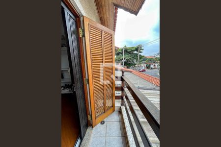 varanda de casa à venda com 3 quartos, 160m² em Vila Baruel, São Paulo
