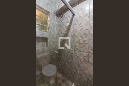 Banheiro  de kitnet/studio para alugar com 1 quarto, 20m² em Cidade das Flores, Osasco