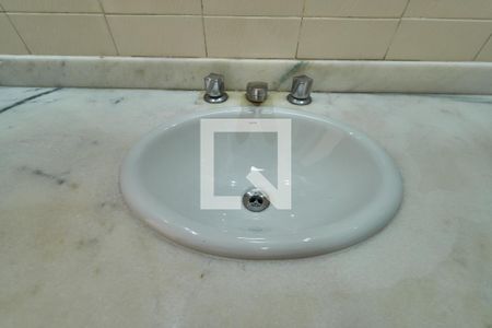 Apartamento à venda com 142m², 3 quartos e 2 vagasBanheiro Suite