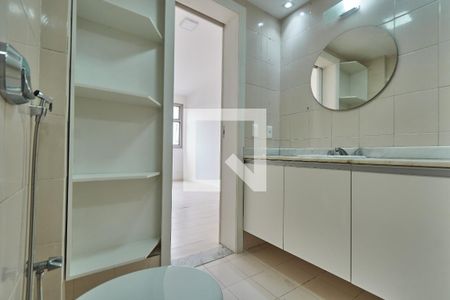 Apartamento à venda com 142m², 3 quartos e 2 vagasBanheiro Suite