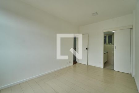 Apartamento à venda com 142m², 3 quartos e 2 vagasQuarto Suite