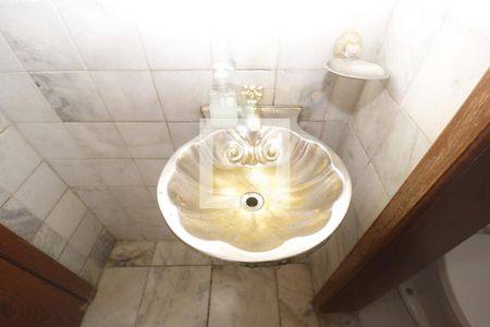 Casa à venda com 390m², 5 quartos e 7 vagasLavabo