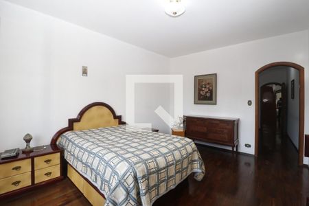 Casa à venda com 390m², 5 quartos e 7 vagasQuarto 1 - Suíte