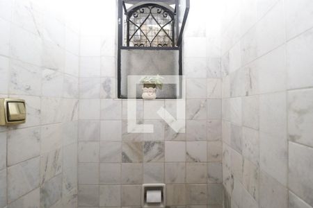 Casa à venda com 390m², 5 quartos e 7 vagasLavabo