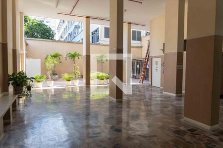 Apartamento à venda com 81m², 2 quartos e sem vagaÁrea comum