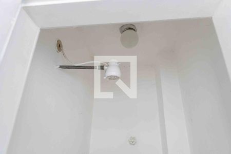 Apartamento à venda com 81m², 2 quartos e sem vagaBanheiro de Serviço