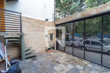 Garagem de casa para alugar com 3 quartos, 160m² em Vila Mariana, São Paulo