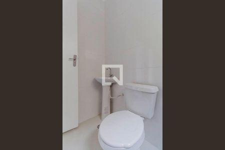 Apartamento à venda com 40m², 2 quartos e sem vaga Apartamento à venda com 40m², 2 quartos e sem vagaBanheiro