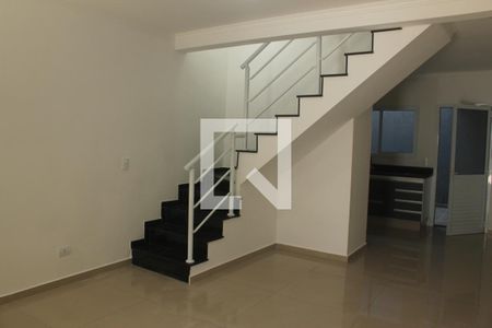 Sala de casa para alugar com 3 quartos, 95m² em Jardim Alzira, São Paulo