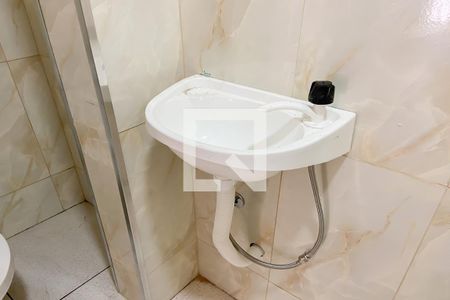 Banheiro de casa para alugar com 1 quarto, 65m² em Bela Vista, Osasco