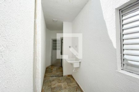Área de Serviço de casa para alugar com 2 quartos, 65m² em Bela Vista, Osasco