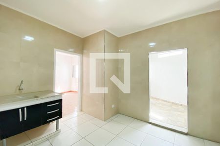 Cozinha de casa para alugar com 2 quartos, 65m² em Bela Vista, Osasco