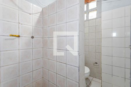 Banheiro de apartamento para alugar com 1 quarto, 30m² em Vila Martins, Mogi das Cruzes