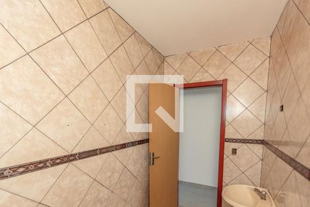 Casa à venda com 212m², 5 quartos e 3 vagasBanheiro 2