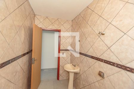 Casa à venda com 212m², 5 quartos e 3 vagasBanheiro 2