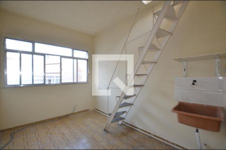 Apartamento para alugar com 76m², 3 quartos e sem vagaÁrea de Serviço