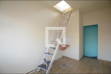 Apartamento para alugar com 76m², 3 quartos e sem vagaÁrea de Serviço