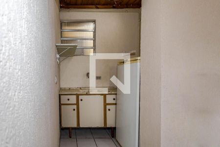 Cozinha de apartamento para alugar com 1 quarto, 30m² em Vila Martins, Mogi das Cruzes