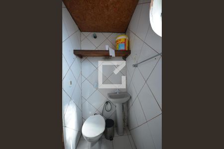 Casa para alugar com 200m², 2 quartos e 2 vagasBanheiro de serviço