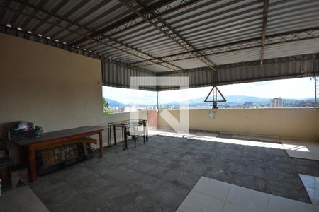 Casa para alugar com 200m², 2 quartos e 2 vagasTerraço