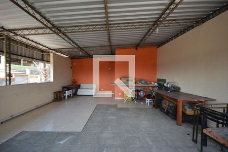 Casa para alugar com 200m², 2 quartos e 2 vagasTerraço