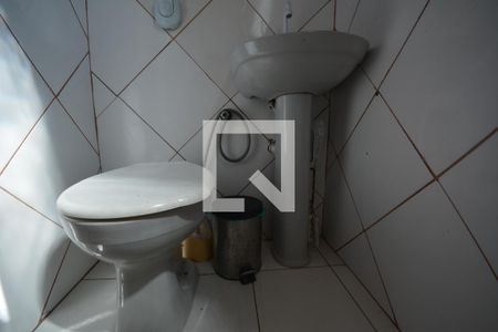 Casa para alugar com 200m², 2 quartos e 2 vagasBanheiro de serviço