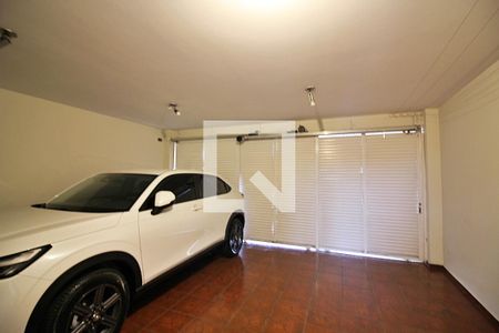 Casa à venda com 233m², 3 quartos e 3 vagasGaragem
