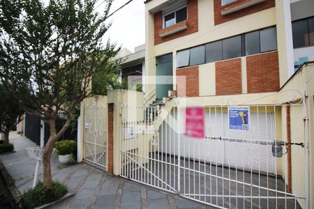 Casa à venda com 233m², 3 quartos e 3 vagasFachada