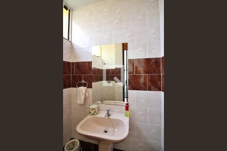 Casa à venda com 233m², 3 quartos e 3 vagasBanheiro da Área da Churrasqueira 