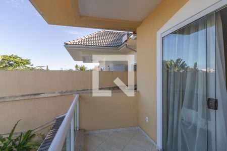 Casa de condomínio à venda com 302m², 5 quartos e 4 vagas Casa de condomínio à venda com 302m², 5 quartos e 4 vagasSuíte 1 - Varanda