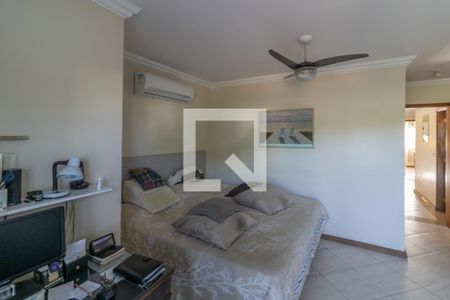 Casa de condomínio à venda com 302m², 5 quartos e 4 vagas Casa de condomínio à venda com 302m², 5 quartos e 4 vagasSuíte 1