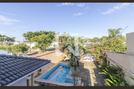 Casa de condomínio à venda com 302m², 5 quartos e 4 vagas Casa de condomínio à venda com 302m², 5 quartos e 4 vagasSuíte 1 - Varanda - Vista