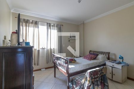 Casa de condomínio à venda com 302m², 5 quartos e 4 vagas Casa de condomínio à venda com 302m², 5 quartos e 4 vagasQuarto 1