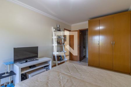 Casa de condomínio à venda com 302m², 5 quartos e 4 vagas Casa de condomínio à venda com 302m², 5 quartos e 4 vagasSuíte 2 - Varanda