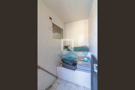 Casa de condomínio à venda com 302m², 5 quartos e 4 vagas Casa de condomínio à venda com 302m², 5 quartos e 4 vagasÁrea externa - Sauna