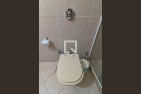 Casa de condomínio à venda com 302m², 5 quartos e 4 vagas Casa de condomínio à venda com 302m², 5 quartos e 4 vagasSuíte 2 - Banheiro